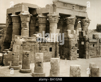 Geografia / viaggio, Egitto, Kom Ombo, tempio degli dei Sobek e Haroeris, sala ipogyle, vista, Edizione Photoglob, circa 1890, Foto Stock