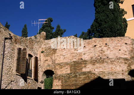 Italia, Abruzzo, Teramo, anfiteatro romano Foto Stock