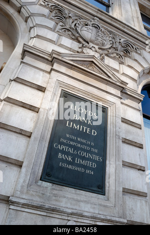 La placca al di fuori della Lloyds Bank Limited edificio in Threadneedle Street nel centro di Londra Foto Stock