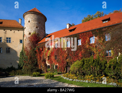 Pieskowa Skala castello di Ojcow National Park a cadere la Polonia Foto Stock