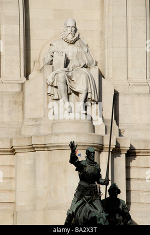 Cervantes memorial, Don Quichote statua, Piazza di Spagna, Madrid, Spagna Foto Stock