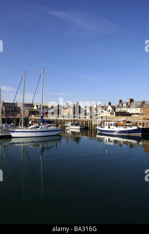 Il pittoresco porto di Arbroath, Angus, Scozia, Regno Unito, dove il famoso Arbroath Smokies provengono da. Foto Stock