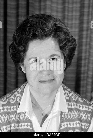 Ottanta, foto in bianco e nero, persone anziana signora, ritratto, di età compresa tra 60 a 70 anni, Frieda Foto Stock