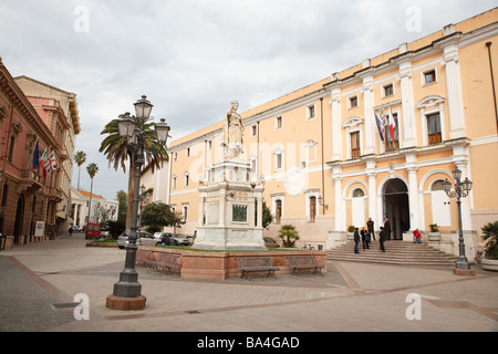 Piazza Eleonora di Arborea, Oristano, Sardegna, Italia Foto Stock