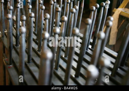 Fabbro di lavoro in Milano, Italia Foto Stock