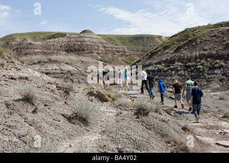 Turista nella Royal Tyrrell Museum di Drumheller, Canada Foto Stock