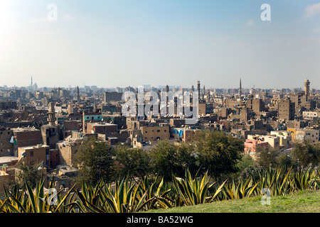 Vista della vecchia città del Cairo da al-Azhar Park Foto Stock