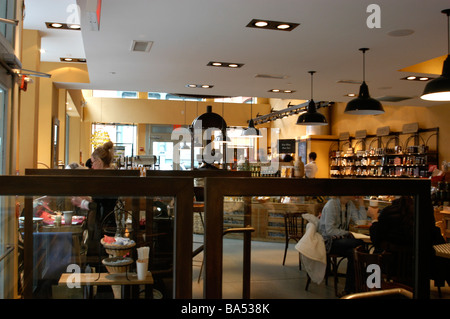 All'interno di una new york delicatessen nel West Village di New York Foto Stock