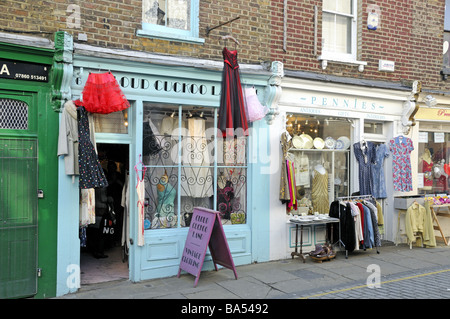 Il Cloud Cuckoo Land abbigliamento vintage shop passaggio di Camden Islington London REGNO UNITO Foto Stock