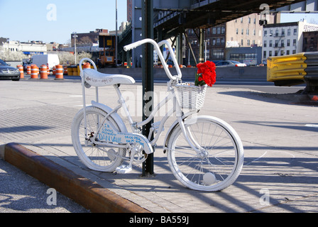 Bicicletta fantasma Memorial, il ciclista è stato ucciso Foto Stock