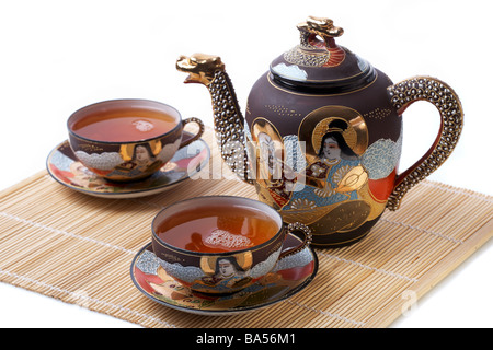 Teaset, due tazze da tè con teiera Foto Stock