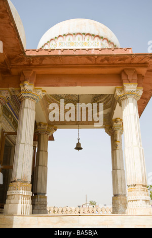 A CUPOLA, pillared ingresso, Bhandasar Jain Temple, Bikaner, Rajasthan, India Foto Stock