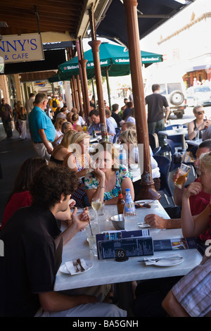 Cultura dei caffè sulla terrazza Sud nella città portuale di Fremantle, Australia occidentale, Australia Foto Stock