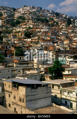 Baraccopoli, baraccopoli, costruito lungo la collina, barrio eucalipto, eucalipto barrio, città di Caracas, Caracas, Distretto Capitale, Venezuela, SUD AMERICA Foto Stock