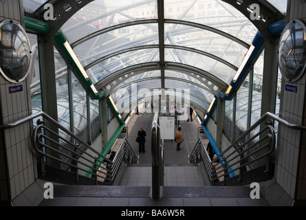 Hammersmith Broadway stazione della metropolitana. West London W6 England Regno Unito Foto Stock