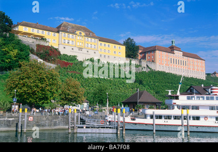 Vigneto Meersburger Rieschen, escursione in barca a ancoraggio lakeside, Meersburg, Baden-Württemberg, Germania Foto Stock