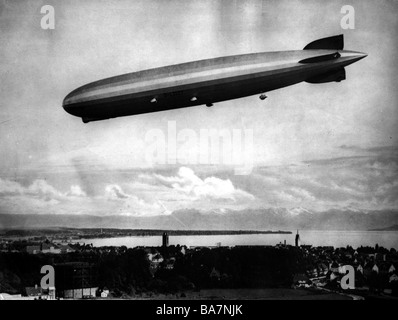 Trasporti / trasporti, aviazione, aeronavi, Zeppelin, LZ 127 'Graf Zeppelin' sopra il Lago di Costanza, 1928, Foto Stock