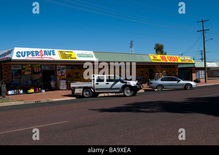 Scena di strada Lightning Ridge Nuovo Galles del Sud Australia Foto Stock