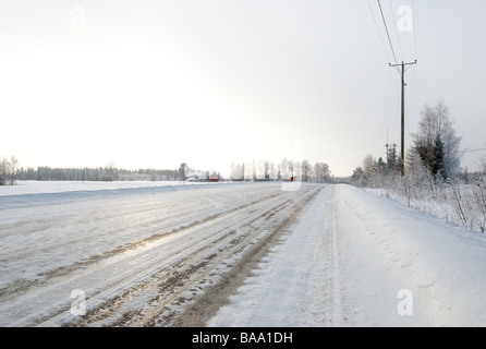 Wintery road, Finlandia orientale Foto Stock