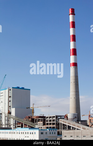 La costruzione di un nuovo Coal Fired power station in Mongolia interna in Cina settentrionale Foto Stock