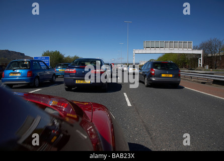 Ingorgo sull'autostrada M2 al di fuori di Belfast in Irlanda del nord su un bank holiday Foto Stock