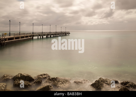 Speightstown o 'Little Bristol' pier, la seconda più grande città in Barbados Foto Stock