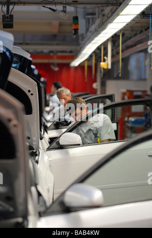 Produzione di Audi A3 nella principale fabbrica di Audi di Ingolstadt, Germania Foto Stock
