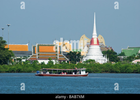 Phra Samut Chedi un tempio in Samut Prakan vicino a Bangkok Foto Stock