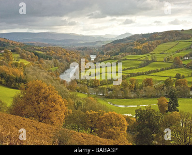 Vista della valle di Wye a Erwood Mid-Wales Foto Stock