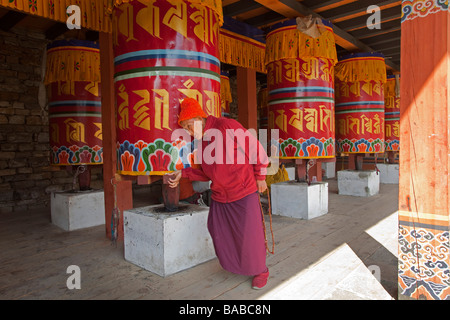 Mulini di preghiera tempio a Thimphu Bhutan Asia Foto Stock