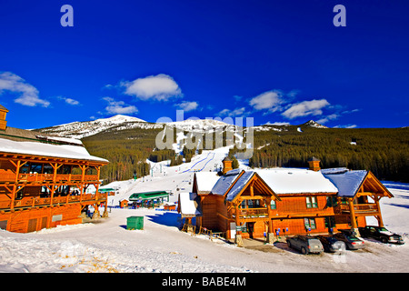 Edifici al fondo della pista da sci,Lago Louise. Foto Stock