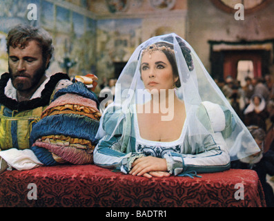 La bisbetica domata 1967 Columbia film con Elizabeth Taylor e Richard Burton Foto Stock