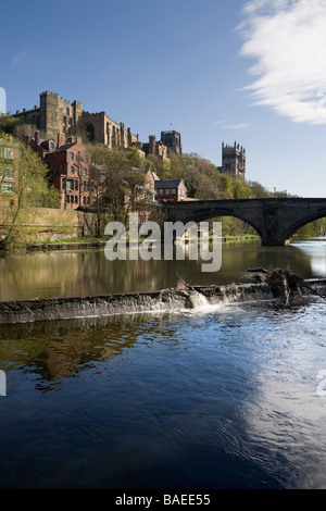 Castello e Cattedrale di Durham dal fiume, England, Regno Unito Foto Stock