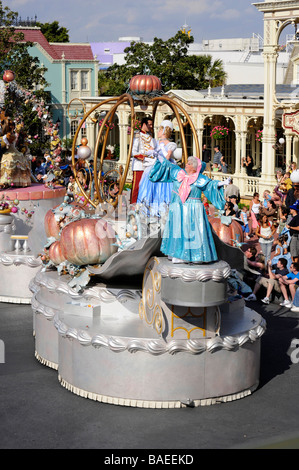 Cinderella s Walt Disney il Parco a Tema del Regno Magico di Orlando in Florida centrale Foto Stock