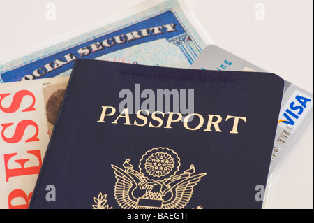 Passaporto premere pass di sicurezza sociale la carta di credito Foto Stock