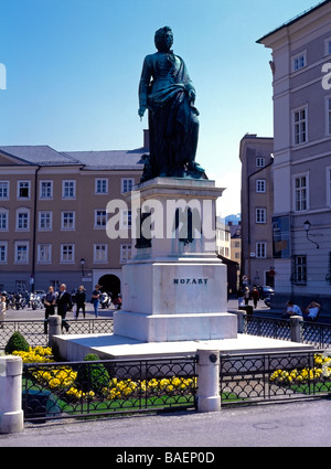 La Piazza Mozart Salzburg Austria Foto Stock