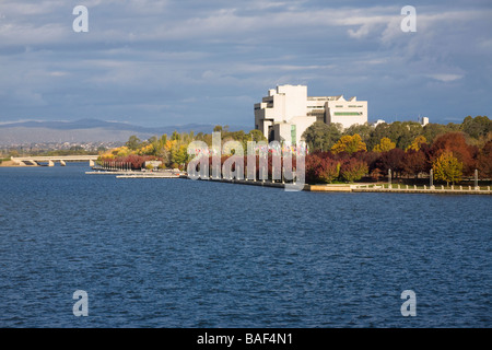 Alta Corte e Galleria Nazionale sul Lago Burley Griffin, Canberra, Australian Capital Territory, Australia Foto Stock