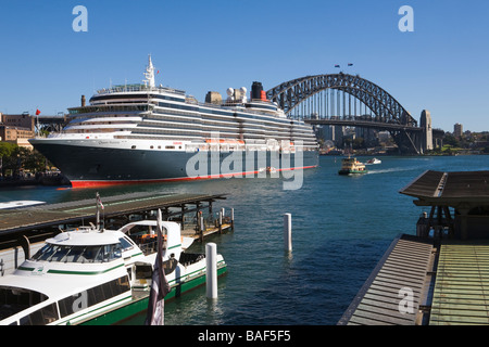 La regina Victoria nave da crociera al Terminal Passeggeri Oltreoceano, Circular Quay, Sydney, Nuovo Galles del Sud, Australia Foto Stock