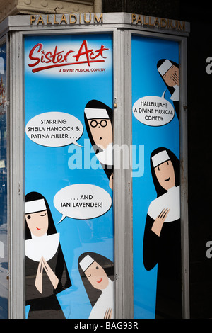 Sister Act e Palladium Theatre London Inghilterra England Foto Stock