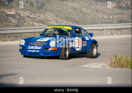 Blue 1973 Porsche RSR racing in Mallorca classic car rally Foto Stock