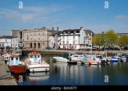 Barche ormeggiate a barbican,plymouth,l'Inghilterra,uk Foto Stock