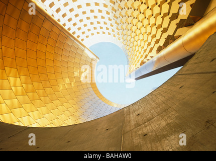 Vulcania, Commune de Saint Ours Les Roches, Francia, Hans Hollein, Vulcania interno del cono. Foto Stock