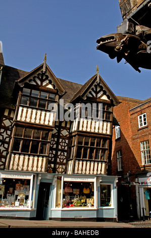 Casa pendente in Mardol, Shrewsbury, Shropshire, Inghilterra, Regno Unito Foto Stock