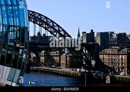 La Salvia, Tyne Bridge e la banchina di Newcastle-Upon-Tyne e Gateshead Foto Stock