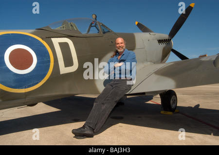 Kermit settimane (b. Luglio 14, 1954 - ) è un appassionato di aviazione, pilota e collezionista di aeromobili. Foto Stock