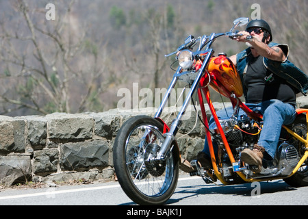 Un motociclo il trinciatore a nido di falchi di New York . Foto Stock