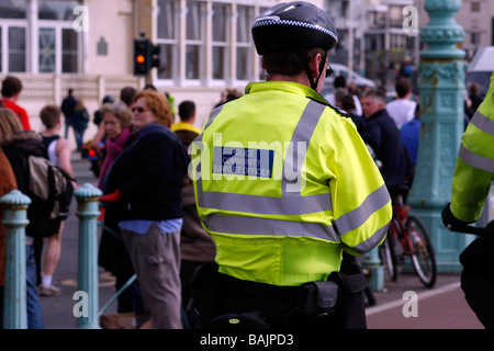 La polizia di sostegno comunitario di polizia responsabile dell'applicazione della legge Foto Stock