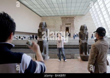 Tempio di Dendur arte egizia Sackler ala del Metropolitan Museum of Art di New York City Foto Stock
