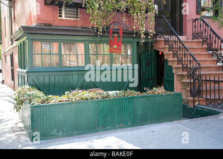 Voi Waverly Inn e il giardino di un esclusivo ristorante di proprietà di Graydon Carter editor di Vanity Fair Greenwich Village di New York City Foto Stock