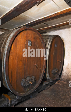 Il vecchio di legno intagliato dom iva frederic mochel traenheim Alsace Francia Foto Stock